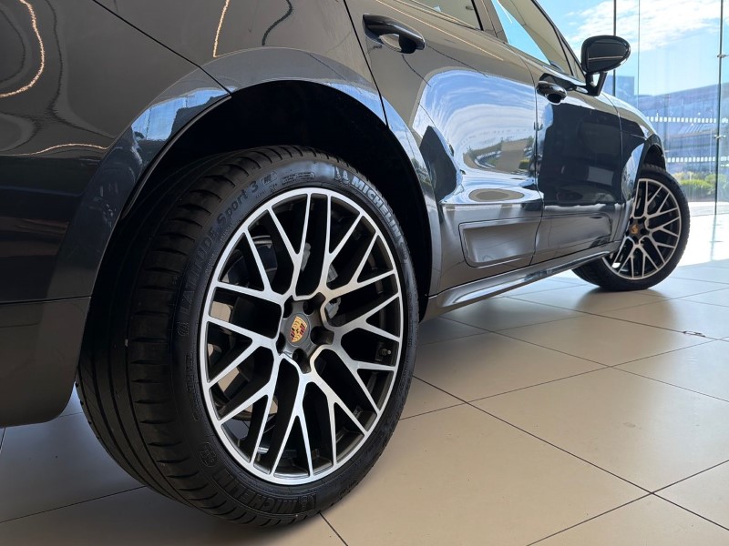 2019 (69) PORSCHE MACAN Turbo 5dr PDK 5303458