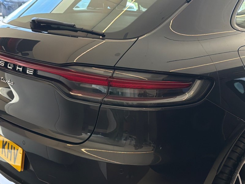 2019 (69) PORSCHE MACAN Turbo 5dr PDK 5303457
