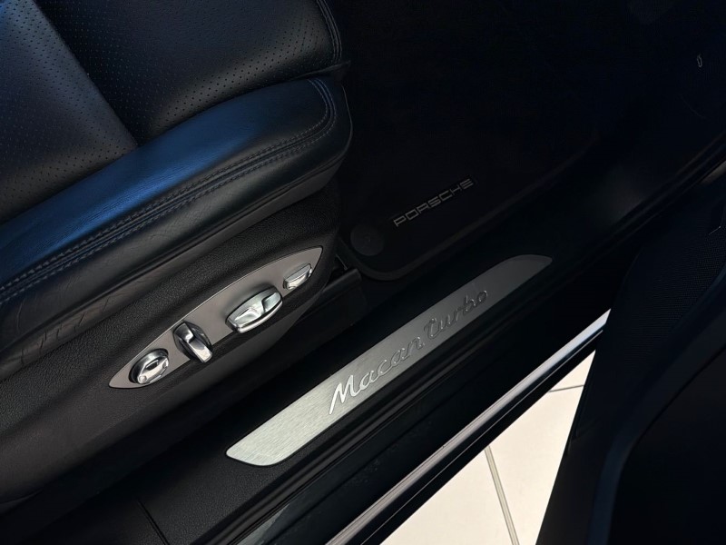 2019 (69) PORSCHE MACAN Turbo 5dr PDK 5303449