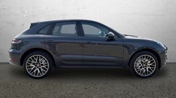 2019 (69) PORSCHE MACAN Turbo 5dr PDK 5303420