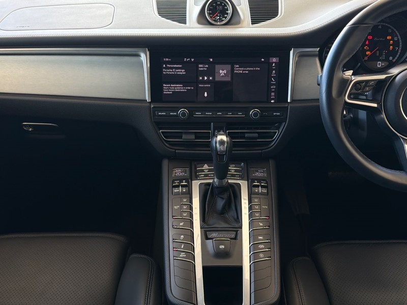 2019 (69) PORSCHE MACAN Turbo 5dr PDK 5303429