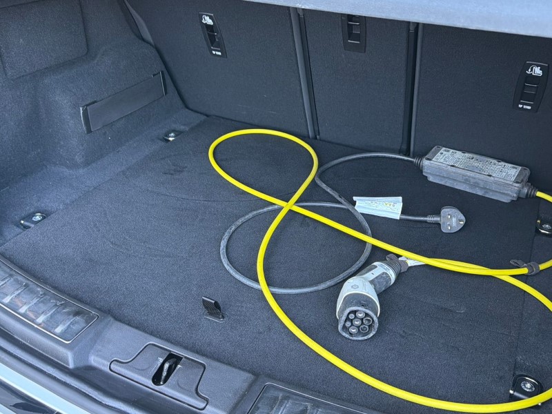 2022 (22) LAND ROVER RANGE ROVER EVOQUE 1.5 P300e R-Dynamic SE 5dr Auto 5329506