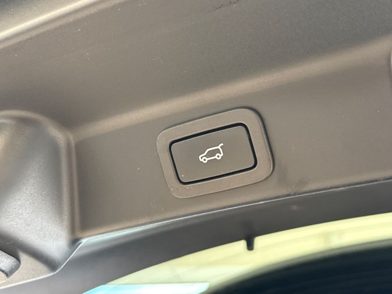 2022 (22) JAGUAR F-PACE 2.0 D200 S 5dr Auto AWD 5328892