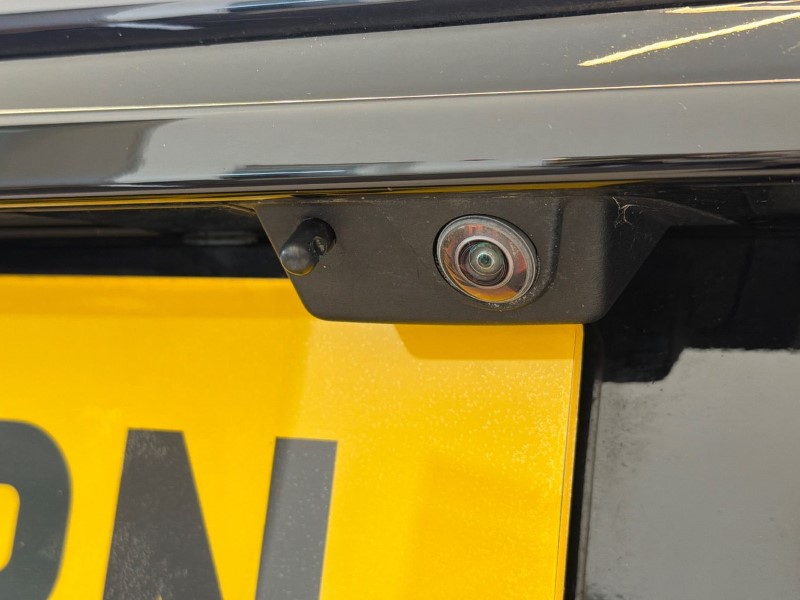 2023 (23) LAND ROVER DISCOVERY SPORT 1.5 P300e Urban Edition 5dr Auto [5 Seat] 5327976