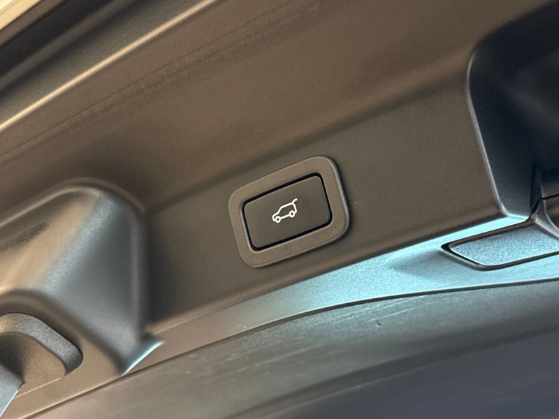 2022 (22) JAGUAR F-PACE 2.0 D200 S 5dr Auto AWD 5330709