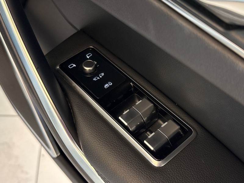 2022 (22) JAGUAR F-PACE 2.0 D200 S 5dr Auto AWD 5330692