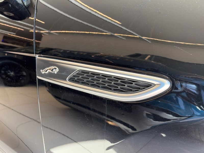 2023 (23) JAGUAR F-PACE 2.0 P400e R-Dynamic SE 5dr Auto AWD 5330332