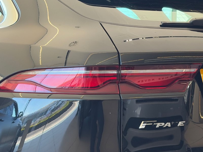 2023 (23) JAGUAR F-PACE 2.0 P400e R-Dynamic SE 5dr Auto AWD 5330331