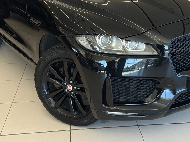 2021 (21) JAGUAR F-PACE 2.0d [180] Chequered Flag 5dr Auto AWD 5322479