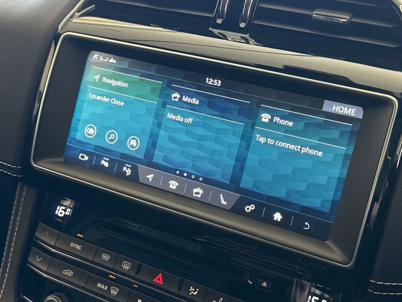 2021 (21) JAGUAR F-PACE 2.0d [180] Chequered Flag 5dr Auto AWD 5322418