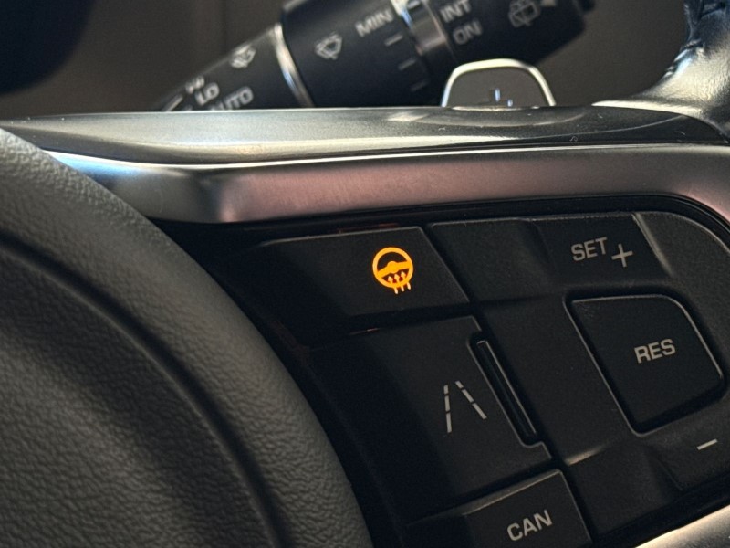 2021 (21) JAGUAR F-PACE 2.0d [180] Chequered Flag 5dr Auto AWD 5322465