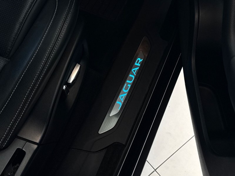 2021 (21) JAGUAR F-PACE 2.0d [180] Chequered Flag 5dr Auto AWD 5322475