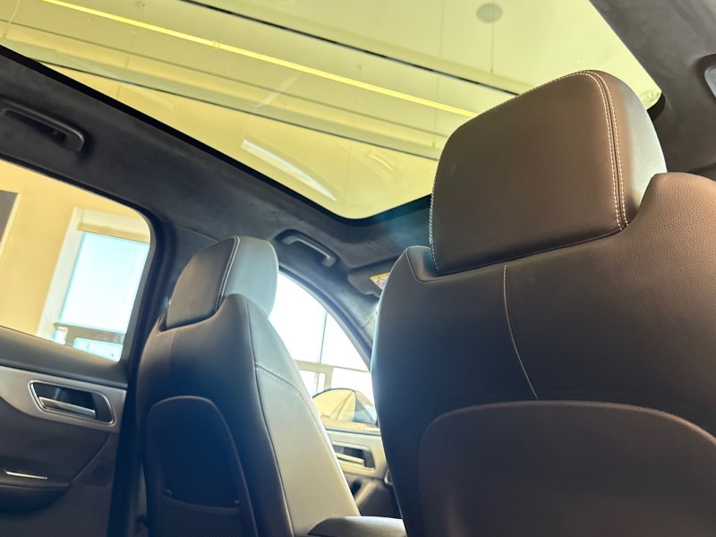 2021 (21) JAGUAR F-PACE 2.0d [180] Chequered Flag 5dr Auto AWD 5322459