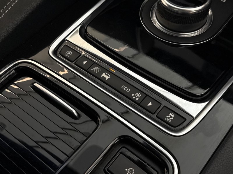 2021 (21) JAGUAR F-PACE 2.0d [180] Chequered Flag 5dr Auto AWD 5322423