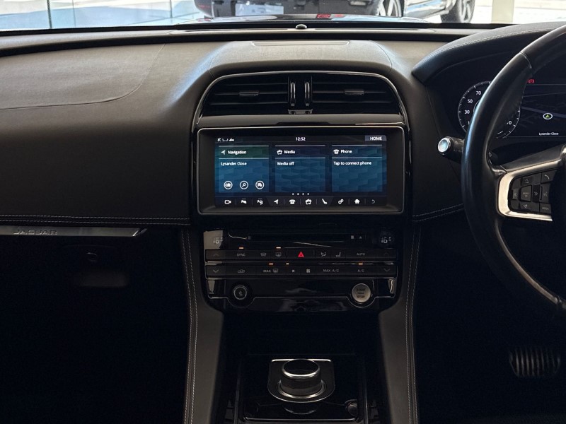 2021 (21) JAGUAR F-PACE 2.0d [180] Chequered Flag 5dr Auto AWD 5322452