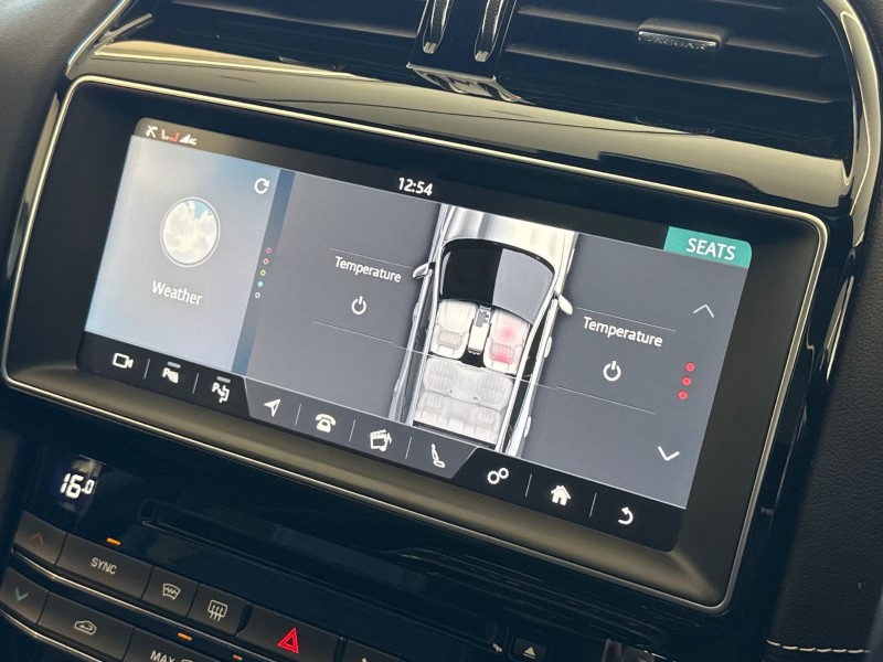 2021 (21) JAGUAR F-PACE 2.0d [180] Chequered Flag 5dr Auto AWD 5322421