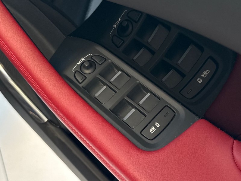 2023 (23) JAGUAR I-PACE 294kW EV400 HSE Black 90kWh 5dr Auto 11kW Charger 5332147