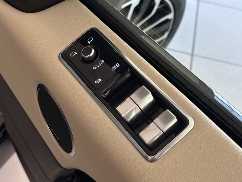 2021 (71) LAND ROVER RANGE ROVER SPORT 3.0 D300 HSE Silver 5dr Auto 5332459