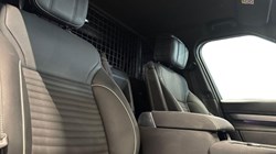 2023 (23) LAND ROVER COMMERCIAL DISCOVERY 3.0 D300 R-Dynamic HSE Commercial Auto 5448598