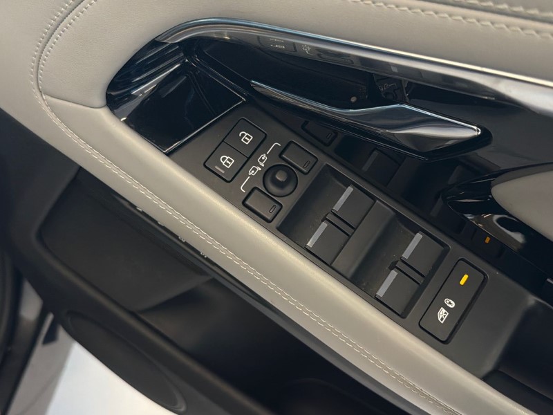 2023 (23) LAND ROVER RANGE ROVER EVOQUE 2.0 D200 R-Dynamic HSE 5dr Auto 5335486