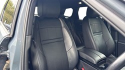 2021 (21) LAND ROVER RANGE ROVER EVOQUE 2.0 D165 R-Dynamic SE 5dr Auto 5561822