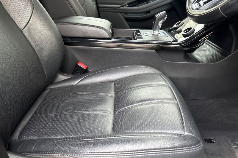 2021 (21) LAND ROVER RANGE ROVER EVOQUE 2.0 D165 R-Dynamic SE 5dr Auto 5561821