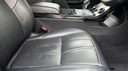 2021 (21) LAND ROVER RANGE ROVER EVOQUE 2.0 D165 R-Dynamic SE 5dr Auto 5561821