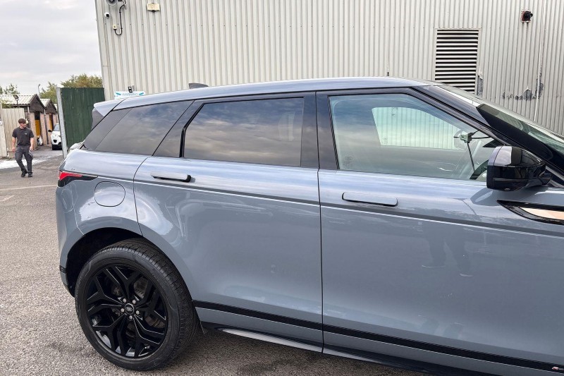 2021 (21) LAND ROVER RANGE ROVER EVOQUE 2.0 D165 R-Dynamic SE 5dr Auto 5561850