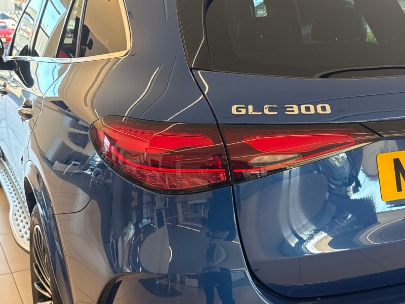 2023 (23) MERCEDES-BENZ GLC 300 4Matic AMG Line Premium Plus 5dr 9G-Tronic 5353563