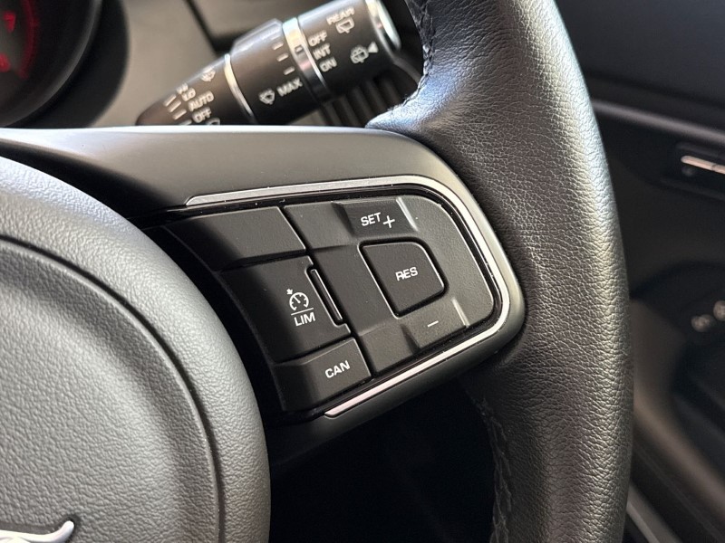 2018 (68) JAGUAR E-PACE 2.0 SE 5dr Auto 5344746