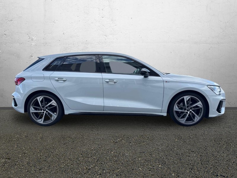 2021 (70) AUDI A3 35 TFSI Edition 1 5dr 5355180