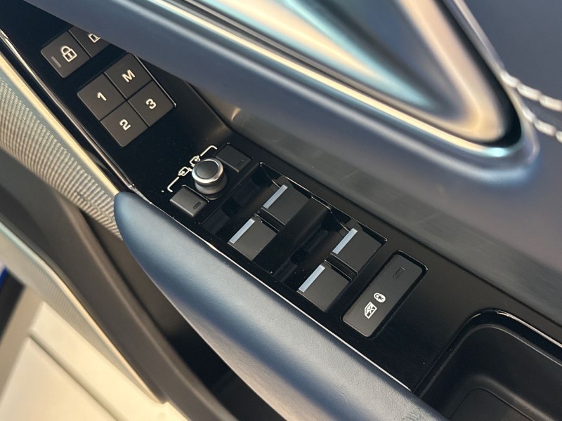 2021 (71) LAND ROVER RANGE ROVER VELAR 3.0 D300 MHEV R-Dynamic HSE 5dr Auto 5343609