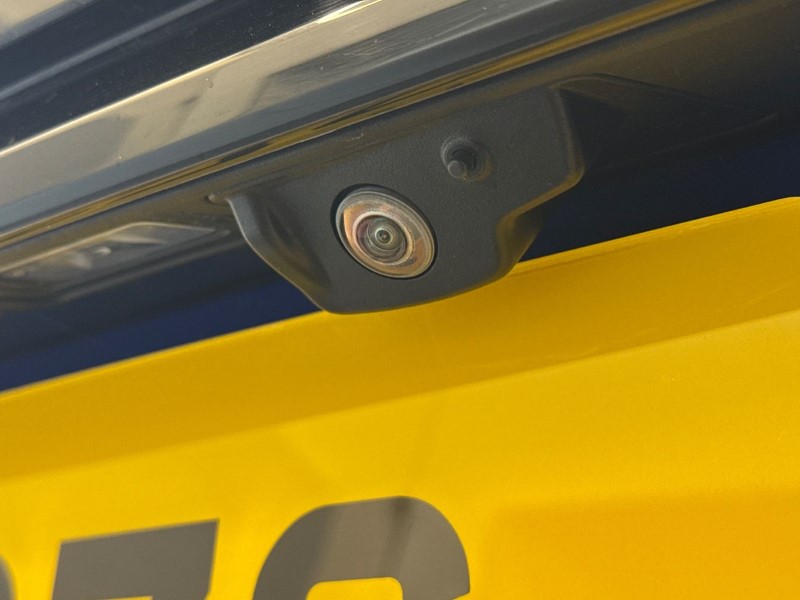 2021 (71) LAND ROVER RANGE ROVER VELAR 3.0 D300 MHEV R-Dynamic HSE 5dr Auto 5343626