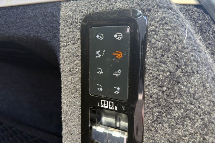2023 (23) LAND ROVER RANGE ROVER 3.0 D350 Autobiography LWB 4dr Auto 5595859