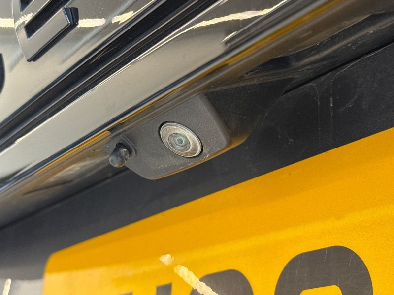 2022 (22) LAND ROVER RANGE ROVER EVOQUE 2.0 D200 Evoque Edition 5dr Auto 5339436