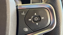 2021 (70) VOLVO XC40 1.5 T5 Recharge PHEV R DESIGN 5dr Auto 5338834