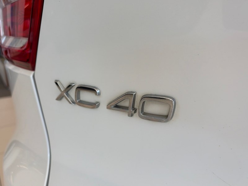 2021 (70) VOLVO XC40 1.5 T5 Recharge PHEV R DESIGN 5dr Auto 5338850