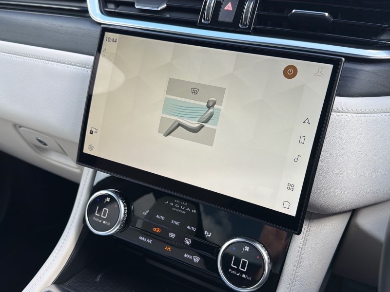 2022 (72) JAGUAR F-PACE 3.0 D300 R-Dynamic HSE 5dr Auto AWD 5368641