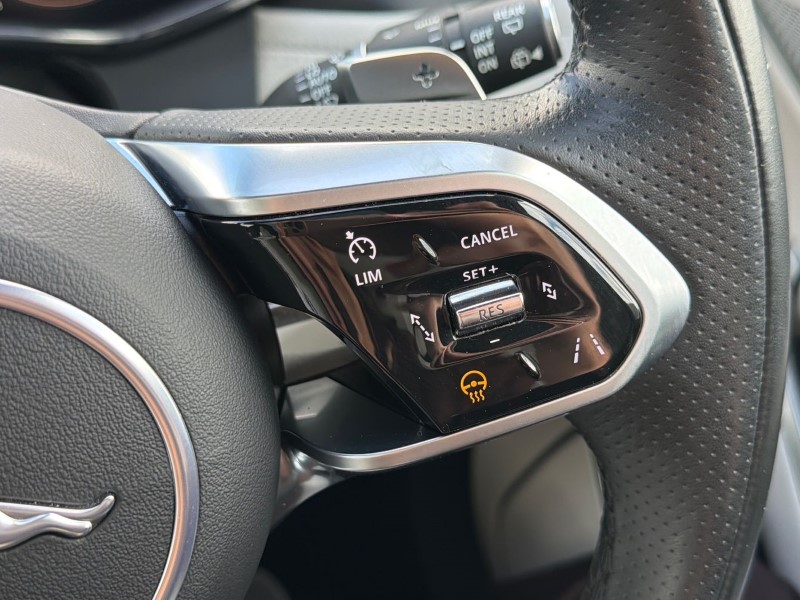 2022 (72) JAGUAR F-PACE 3.0 D300 R-Dynamic HSE 5dr Auto AWD 5368636