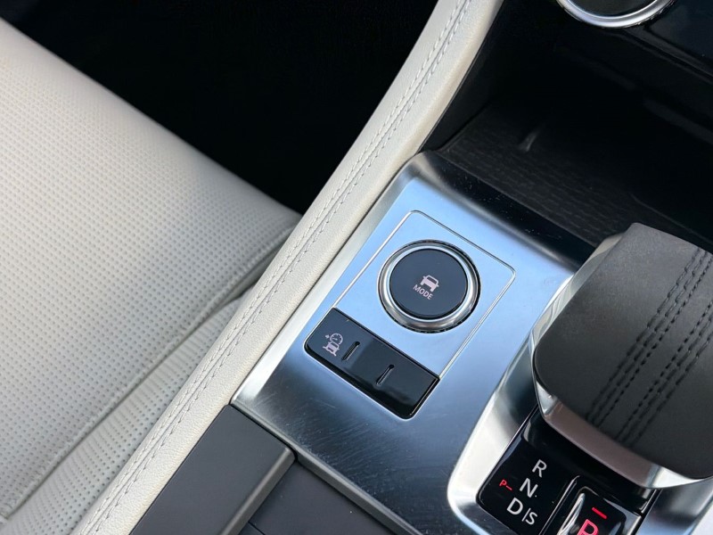 2022 (72) JAGUAR F-PACE 3.0 D300 R-Dynamic HSE 5dr Auto AWD 5368642