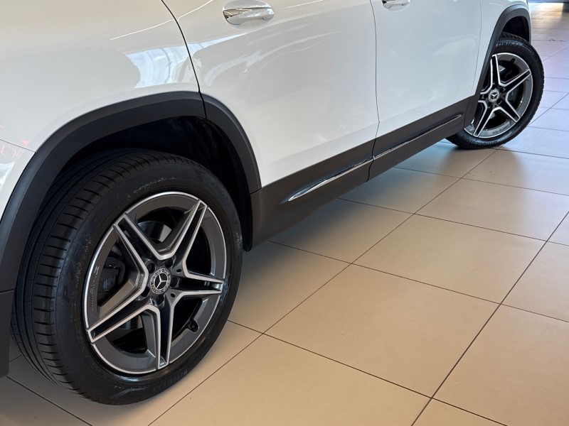 2022 (22) MERCEDES-BENZ GLB 220d 4Matic AMG Line Premium 5dr 8G-Tronic 5345963