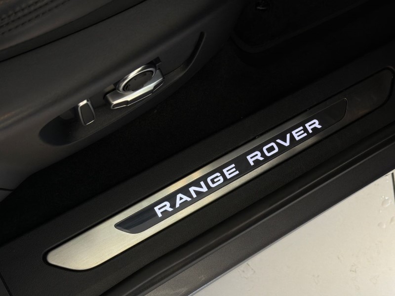 2021 (21) LAND ROVER RANGE ROVER EVOQUE 2.0 D200 Autobiography 5dr Auto 5348758
