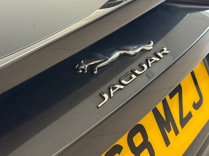 2018 (68) JAGUAR F-TYPE 3.0 [380] Supercharged V6 R-Dynamic 2dr Auto AWD 5364245