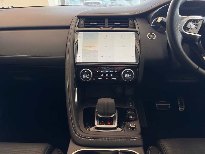 2022 (22) JAGUAR E-PACE 1.5 P300e R-Dynamic HSE 5dr Auto 5380229