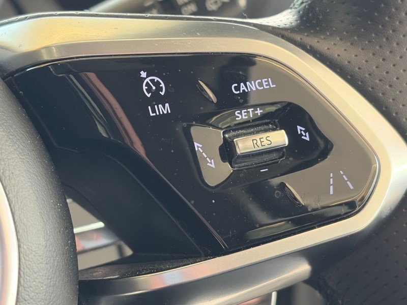 2022 (22) JAGUAR E-PACE 1.5 P300e R-Dynamic HSE 5dr Auto 5380242
