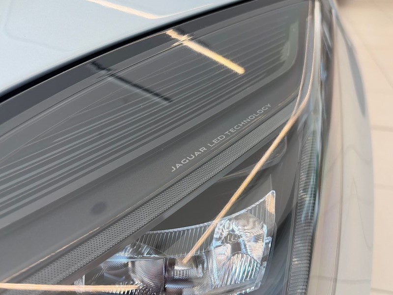 2022 (22) JAGUAR E-PACE 1.5 P300e R-Dynamic HSE 5dr Auto 5380271