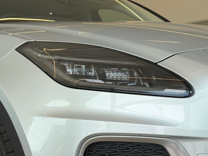 2022 (22) JAGUAR E-PACE 1.5 P300e R-Dynamic HSE 5dr Auto 5380232