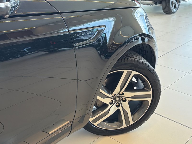 2021 (21) LAND ROVER DISCOVERY 3.0 D300 R-Dynamic HSE 5dr Auto 5375339