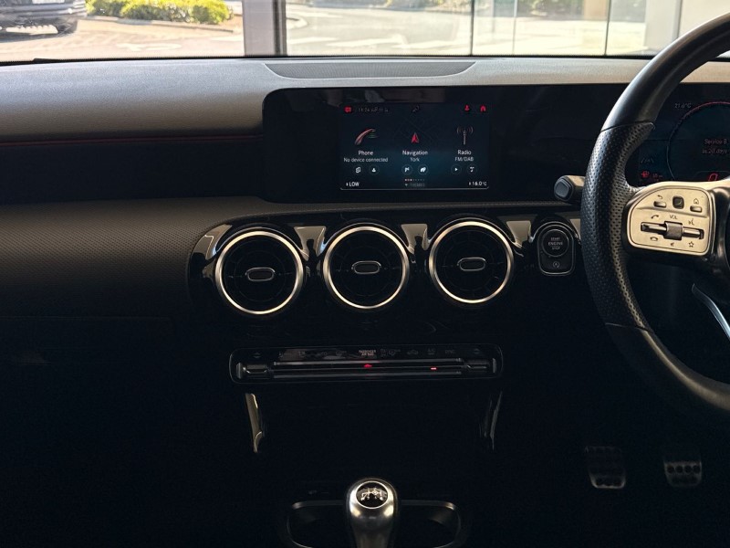 2019 (69) MERCEDES-BENZ A CLASS A180 AMG Line 5dr 5341382