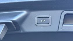 2022 (22) LAND ROVER RANGE ROVER VELAR 2.0 D200 S 5dr Auto 5359923